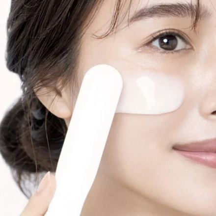 Неинвазивная карбокситерапия салонного уровня AXXZIA The B Maison Sparkling Mask