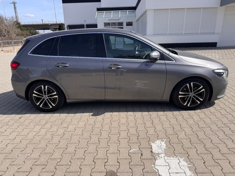 Mercedes-Benz B 200