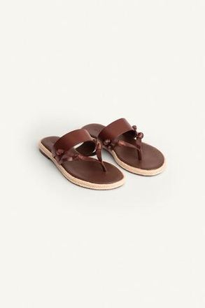 Сандалии ZARA