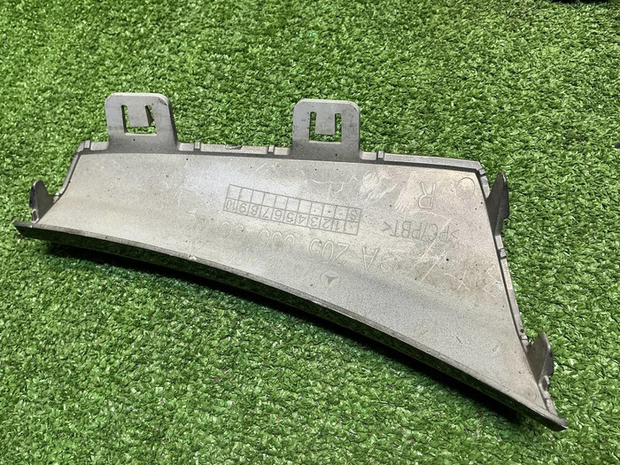 Накладка перед бампера Mercedes C w205 (18-23) AMG