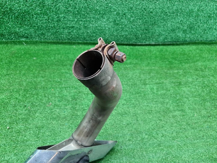 Насадка глушителя левая VW Touareg 3 (2018-2023)