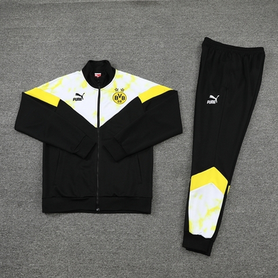 Спортивный тренировочный костюм «Боруссии Дортмунд».