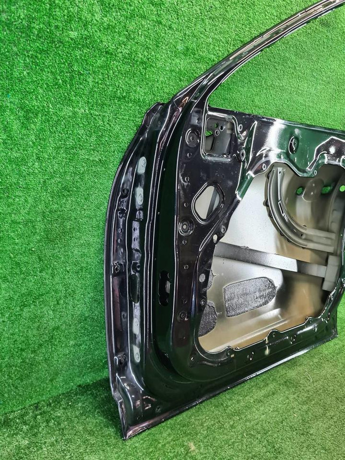 Дверь передняя правая Genesis GV80 (2020-н.в.)