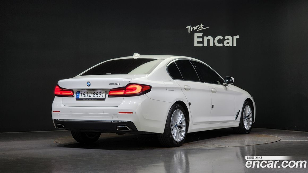 BMW 5 Series (G30) 523d Luxury (02.2022)