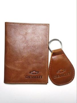 Подарочный набор автомобилисту "Стиль" (брелок с логотипом + обложка для автодокументов)