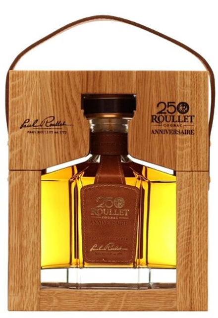 Коньяк Roullet 250 Anniversaire, wooden box, 0.7 л