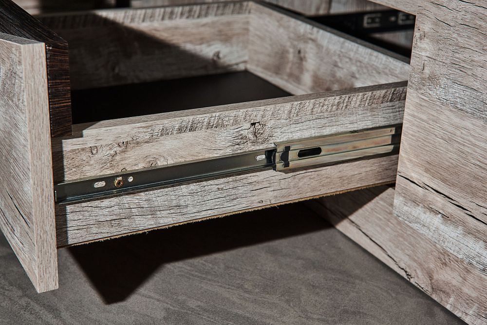 Хилтон Тумба ТВ