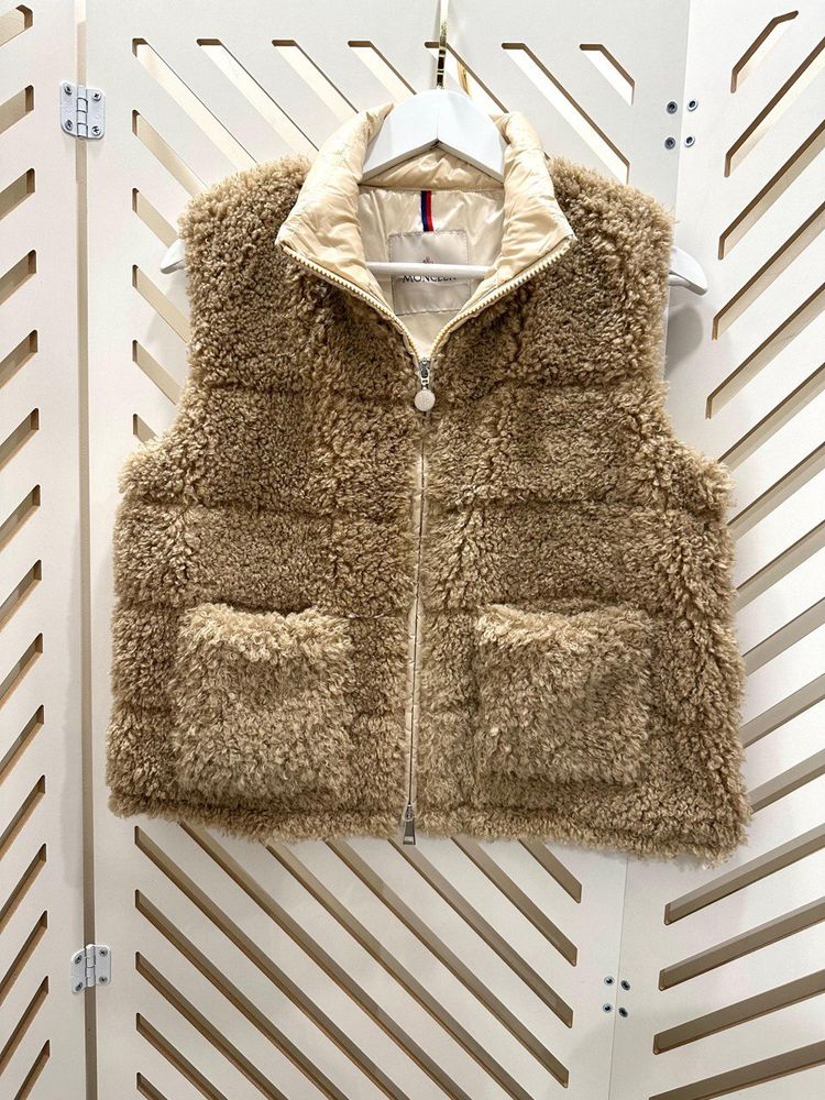 Жилет Moncler