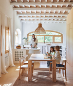 Стол Deyarina с дубовым шпоном и ножками из массива дуба 200 х 100 см