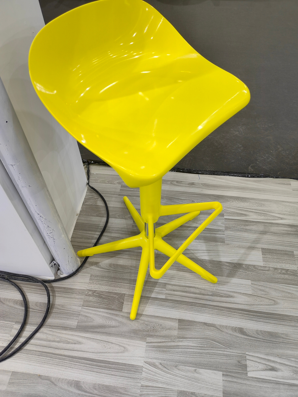 Дизайнерский барный стул Spoon