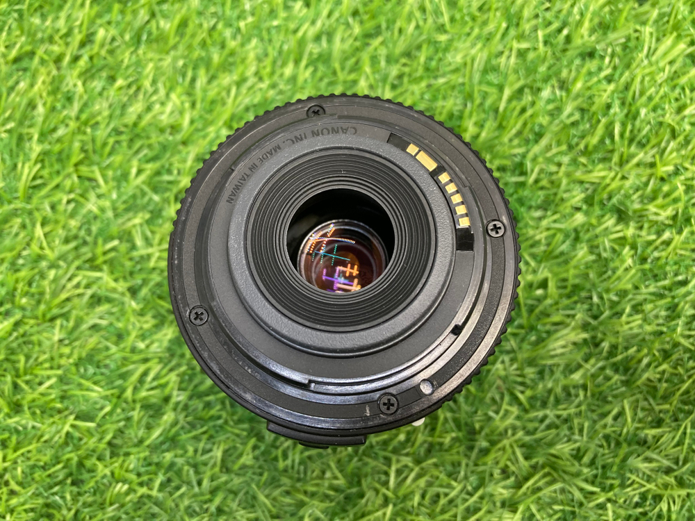 Canon 1100D kit 18-55mm 3.5-5.6 ll 15.000 кадров
