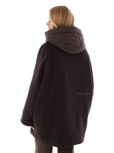 Шоколадное пальто-летучая мышь со съемной манишкой и поясом