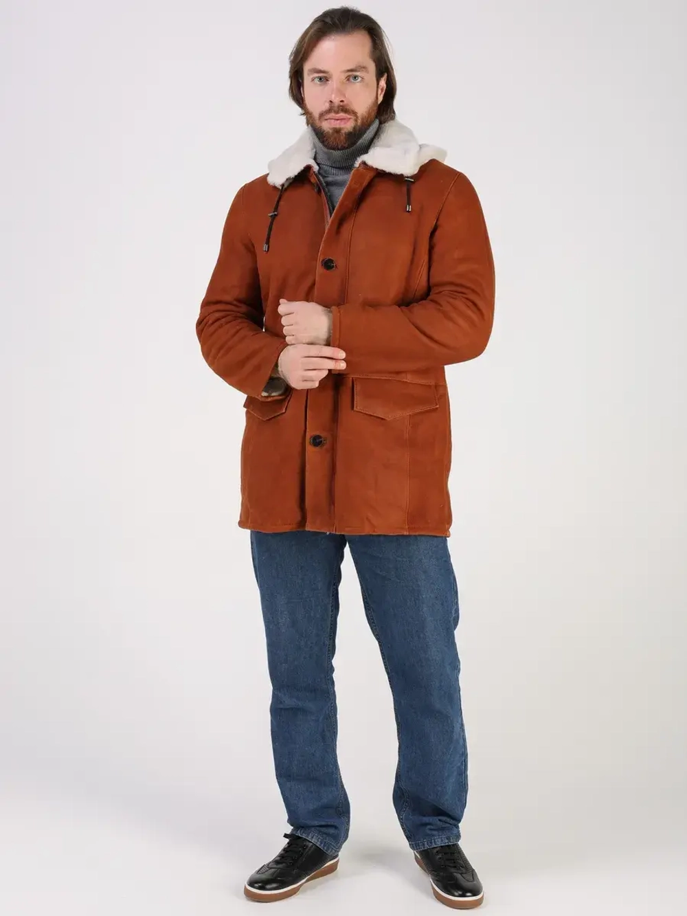 Дубленка зимняя натуральная с капюшоном