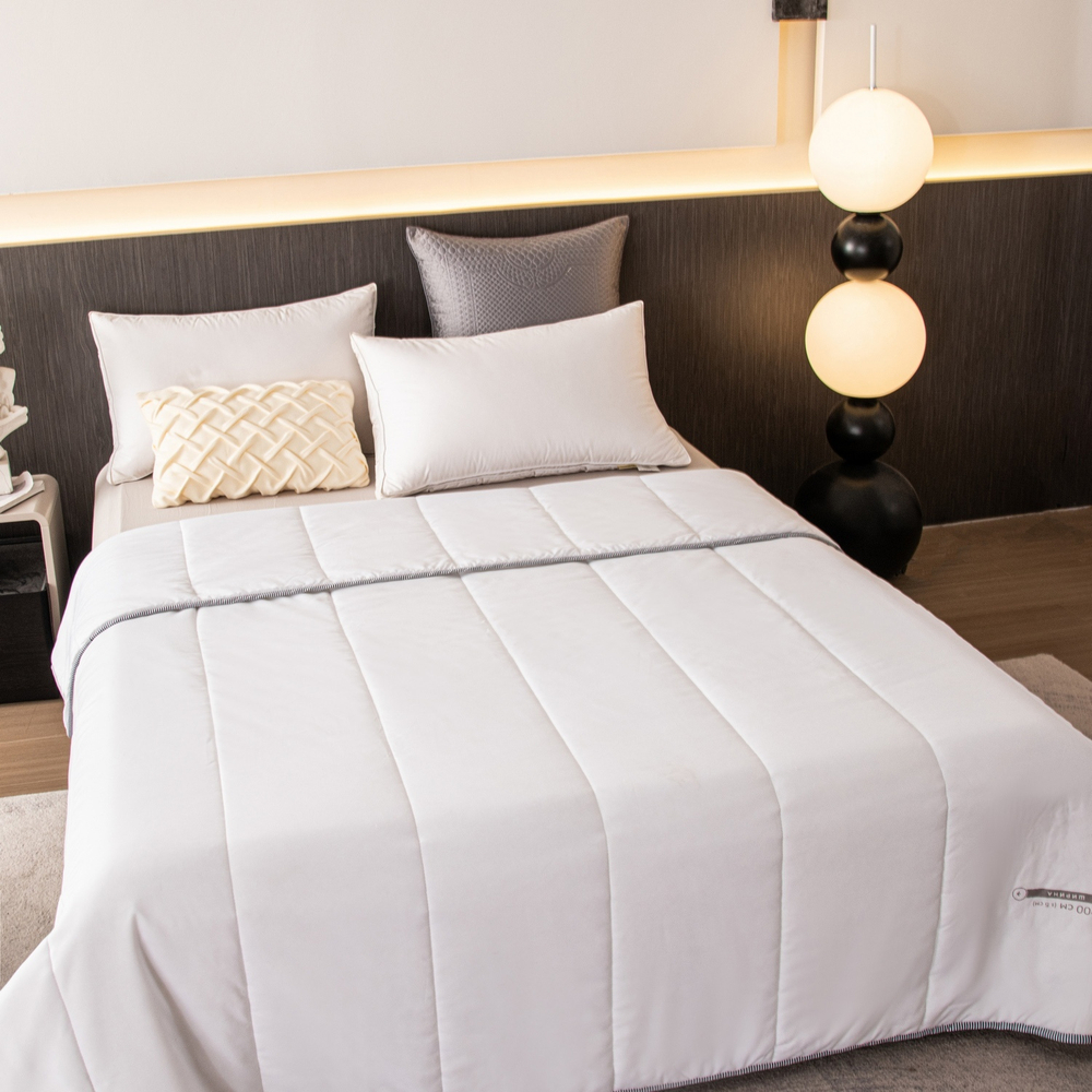 Одеяло SM Всесезонное SM002 черно-белый кант 150*210 см