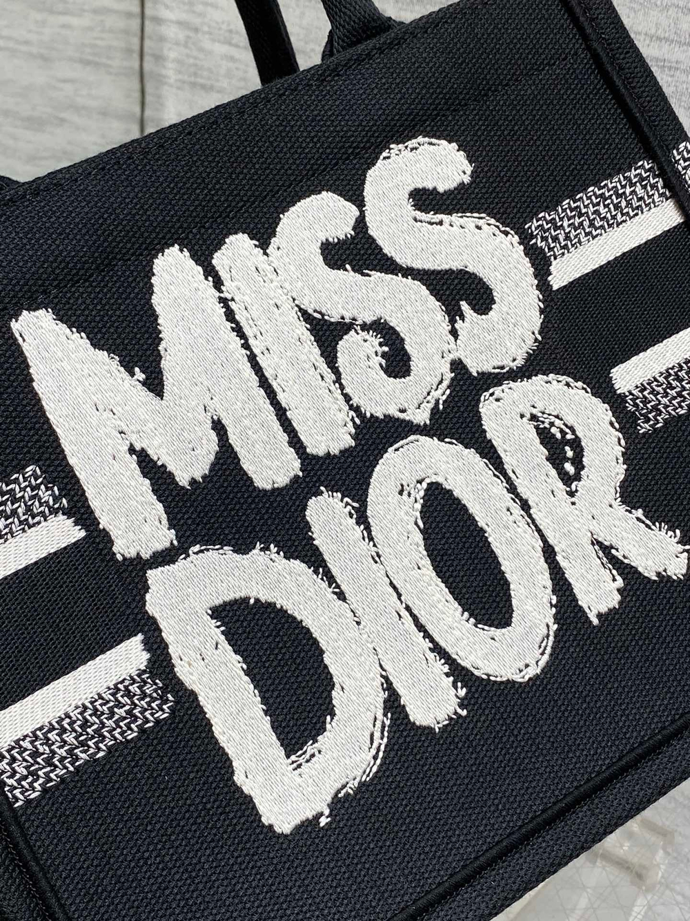 Christian Dior Book Tote 26 cm