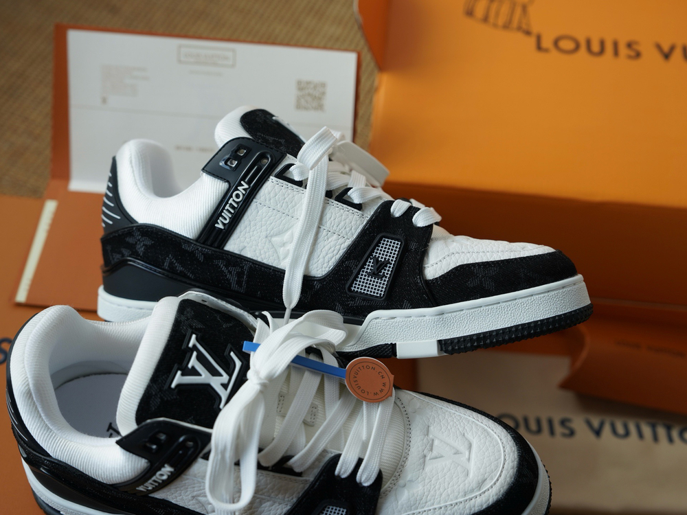 Кроссовки LV Trainer