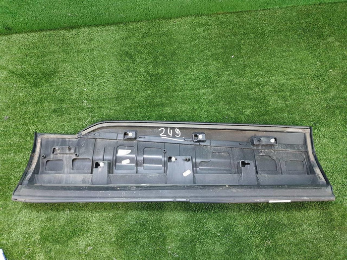 Накладка двери задняя левая Audi Q7 2 (2015-н.в.)