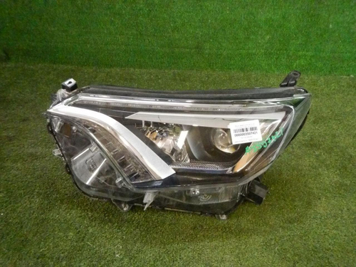 Фара левая Toyota Rav 4 CA40 (2015-2019) LED