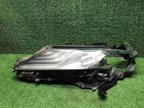 Битая Фара левая Toyota Camry XV70 (2017-2021) LED