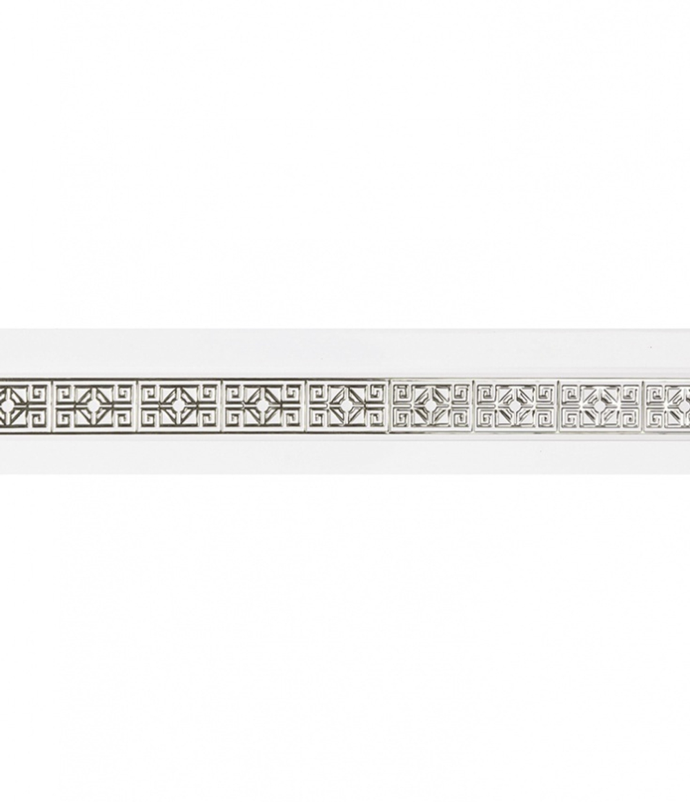 Пластиковый карниз с тиснением Legrand 3-х рядный Амулет 2800 мм