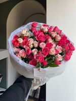 Букет моно из кустовых роз