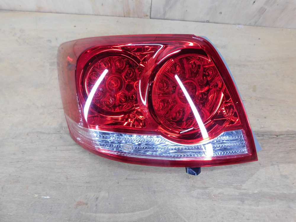 стоп левый Toyota Allion NZT260 ZRT265 2012