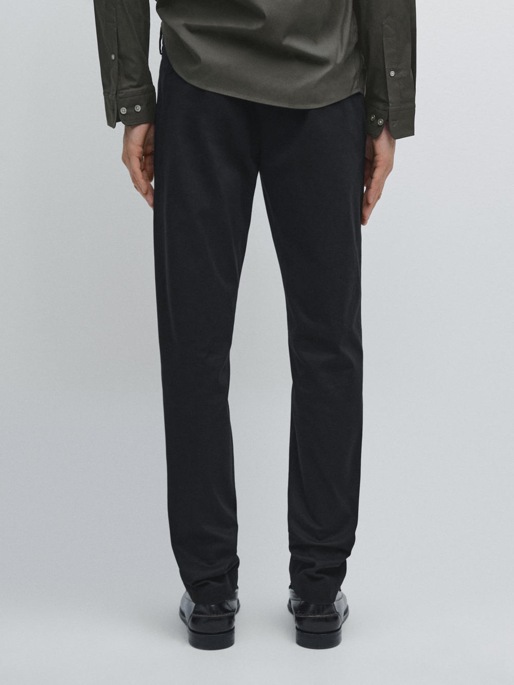 Massimo Dutti Зауженные брюки из саржи, черный