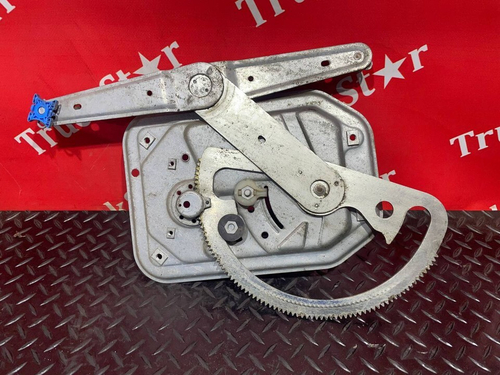 Стеклоподъемник правый