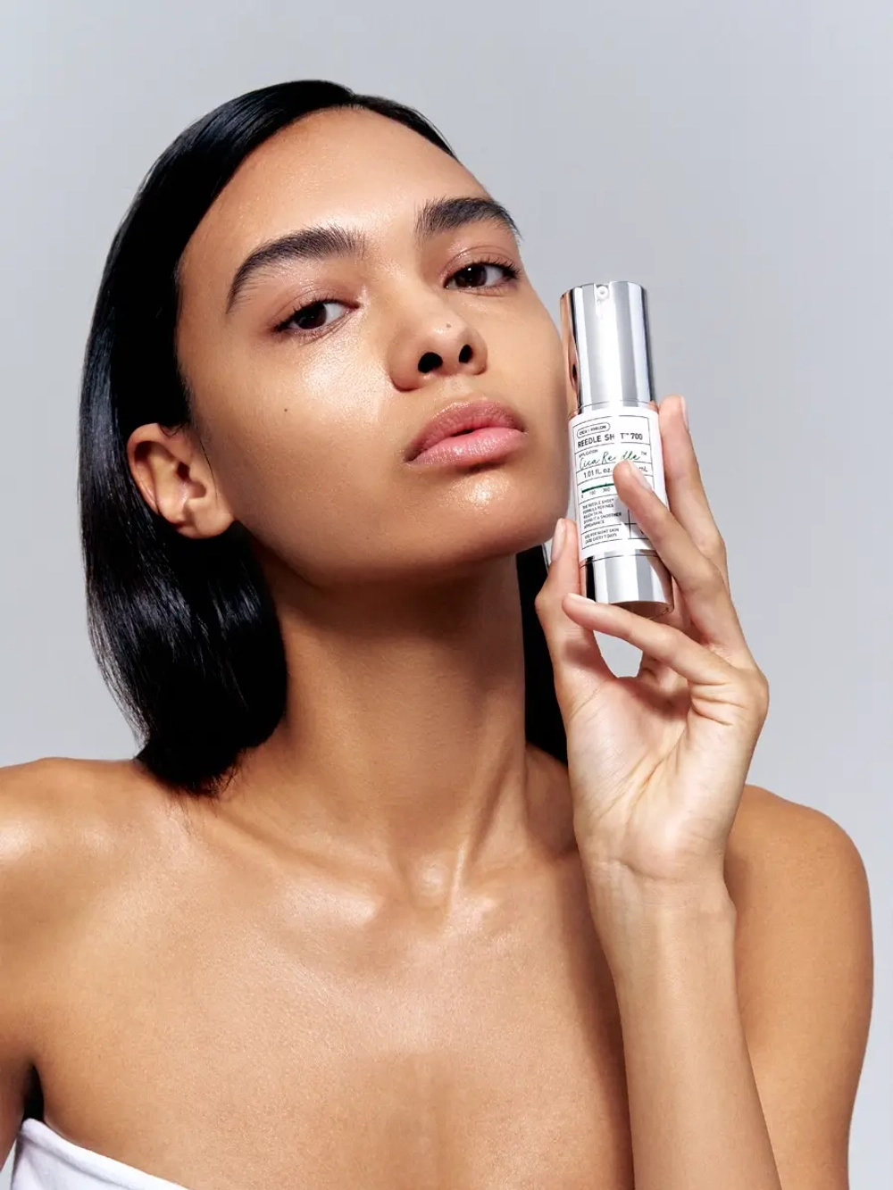 VT Cosmetics Ночная бустер-сыворотка с микроиглами Cica Reedle Shot 700 30 мл