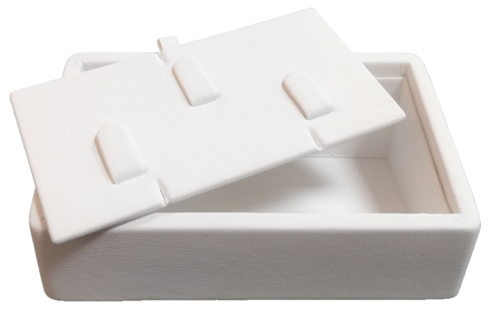 Подставка для 3 колец/кубик наклонный/выним.вкладыш/3 язычка/3 прорези для ниток/петелька/карман