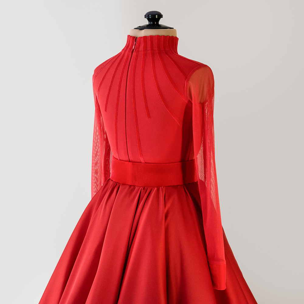 купить платье для турнира