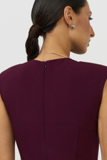 Платье силуэтное