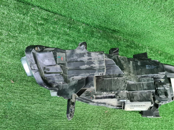 Фара правая Haval F7 (2018-2024) LED