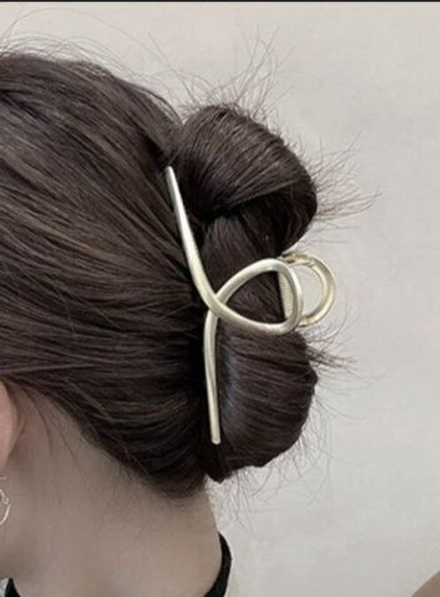 Заколка  краб для волос. Подходит для длинных и густых волос Петля. Усиленная. Цвет серебро.