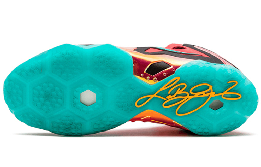 Lebron 11 hero hot sale