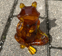 Лягушка задумчивая