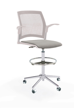 Кресло Rewind каркас хром, пластик белый, база стальная хромированная, с открытыми подлокотниками, сиденье мветло-серое, спинка-сетка