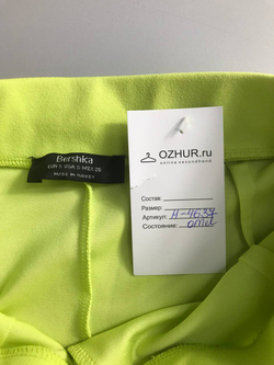 Брюки Bershka для яркого и стильного образа, маркировка S, визуально 44 размер