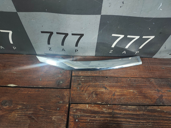 Молдинг решетки радиатора правый Honda CR-V 4 (RE, RM) 14-18 Б/У Оригинал 71123T1VE010M1