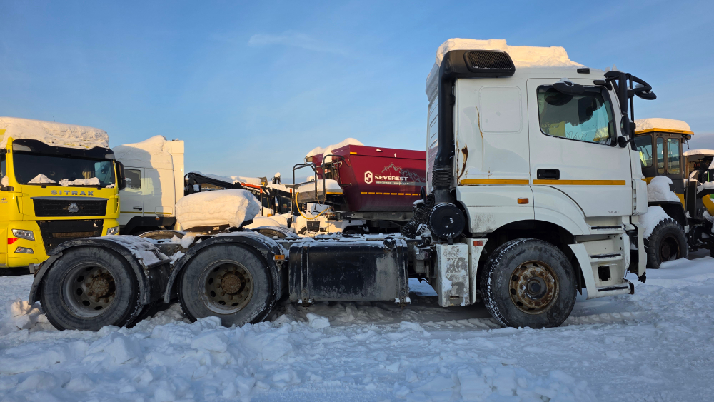 КамАЗ 65206 6x4 Седельный тягач 65206-T5 (Дизельный, 12,0 л, 428 л.с., МТ)