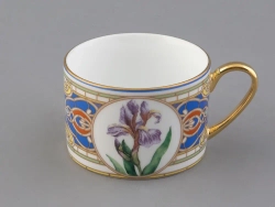 Подарочный набор чашка с блюдцем 250 мл, форма Соло, рисунок Нежный Ирис, арт. 81.32657.00.1