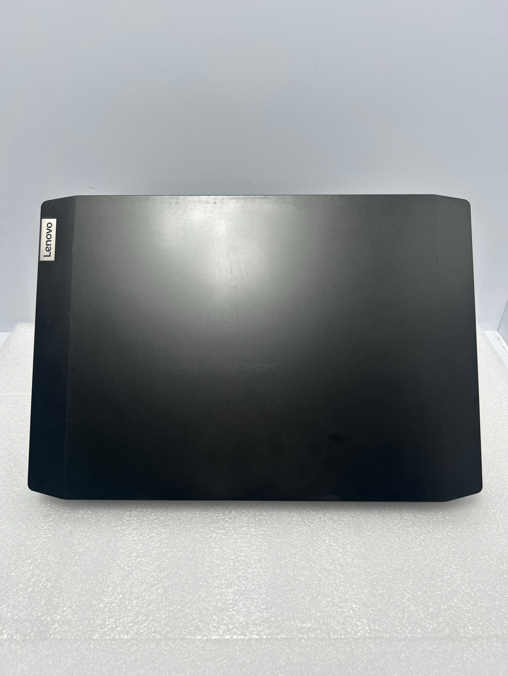 Ноутбук Lenovo IdeaPad Gaming 3 15IMH05 (81Y40096RK) 15.6"/Intel Core i7 10750H/RAM 8GB/SSD 512GB/NVIDIA GeForce GTX 1650 4G/1920*1080/IPS/Windows 11/Подсветка кл-ры: LED/Синий. Состояние: Уценка/большой след. на матрице от клавиатуры