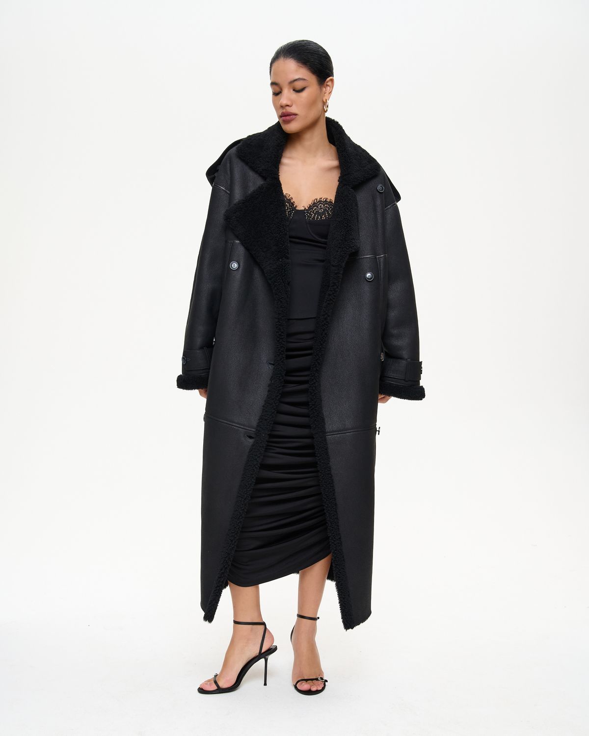 Двубортная дублёнка свободного прямого силуэта