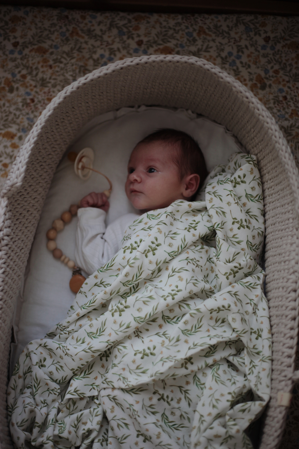 Пеленка из бамбукового муслина 100х120 "Зеленые веточки"