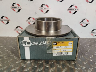 Втулка 196-71-11210
