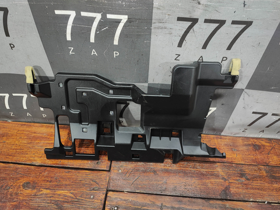 Накладка торпедо левая Toyota Land Cruiser 200 07-15 Б/У Оригинал 5560660080