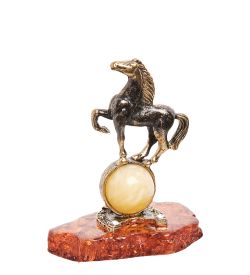 AM- 418 Фигурка «Лошадь на шаре» (латунь, янтарь)