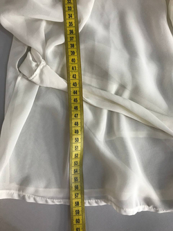 Блузка Favori для романтического образа, визуально на 44 размер