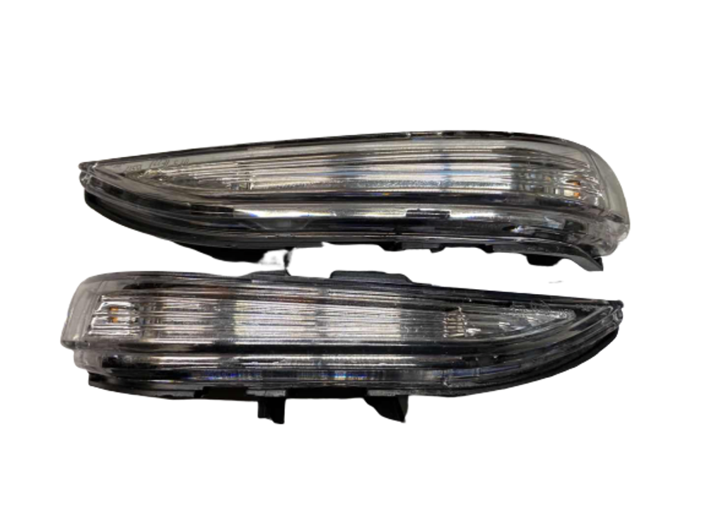 Повторитель указателя поворота на зеркало Lada VESTA Стандартный