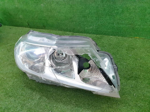 Битая Фара правая Suzuki Vitara 2 (2014-2019) галоген